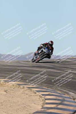 media/Dec-07-2025-CVMA (Sun) [[3e7d2de5dc]]/Race 7-Formula Lightweight Twins Shootout/